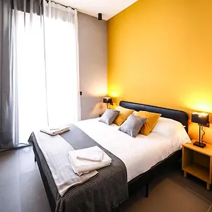 Materdays 24 Bed & Breakfast Naples