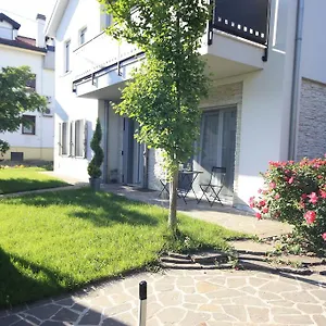  Hébergement de vacances La Lanterna